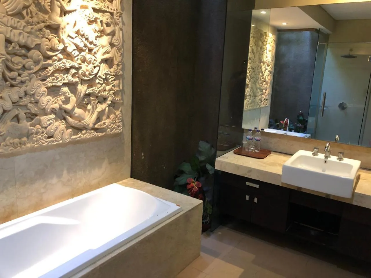 D'Kubu Legian Hotel 3*, Legian (Bali)